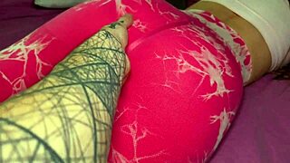 Destroying her tight asshole in a quickie