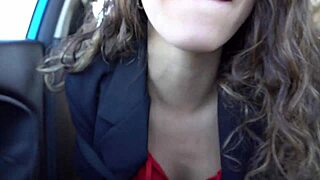 Joi uber t�mate mi leche y c�rrete en mi boca