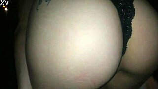 Boquete no pau grosso na rua a noite