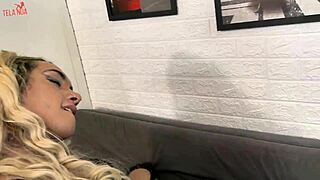 Complete show of a sexy private stripper