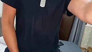 Assolo Con Sborrata Masturbazione Anale Con Dita Nel Culo E Un Enorme Carico Di Sborra - Gemiti E Dialoghi Molto Caldi