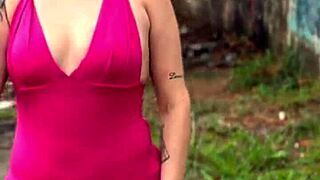 Puta safada me ofereceu um pix de 1000 ou um boquete misterioso, with deepthroat, choking, and outdoor action.