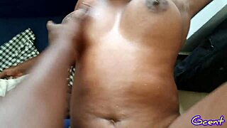 Close-up pussy fucking detailed creampie