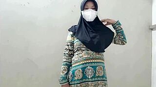 ngentot istri tetangga ketika suaminya pergi bekerja