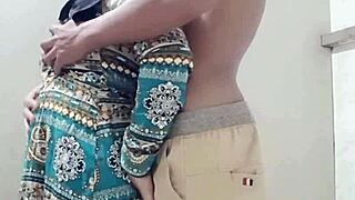 ngentot istri tetangga ketika suaminya pergi bekerja