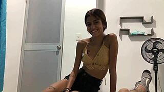 stepsister gives blowjob, cum explodes