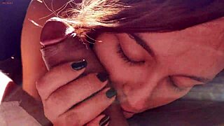 um delicioso boquete em uma tarde ensolarada, quero mais?