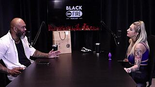 Os Clientes Voltam Por Não Dar Só O Sexo Se Masturbava Desde Nova Teve Um Cliente Ladrão De Banco E Quis Pagar Com O Boquete - Julia Fontanelli Watch On Sheer Red