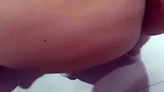 Empezando a follar amiga por dinero