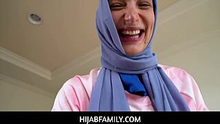Hijabfamily Introduces A Sexy Muslim Virgin Teen To Deepthroat And Pussy Fucking 😏
