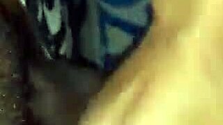 vecina de culo perfecto se deja follar pequeña vagina joven amigo del padre