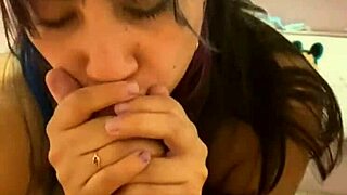 CHUPANDO PICO DE Pana Carzuva In A Horny Latina Milf Session