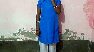 priyanka gets her pussy fucked