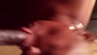 Npleasures dick sucking skills on pussy