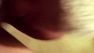 Npleasures dick sucking skills on pussy