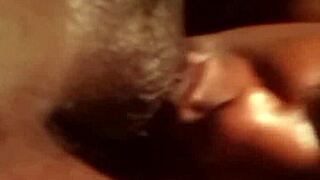 Npleasures dick sucking skills on pussy