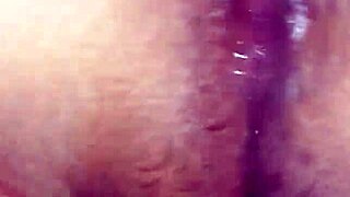 Vecina madura es fallada por joven dotado en falta de orgasmo intenso