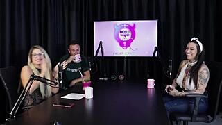 Os atendimentos que faz com as duas namoradas não ia curtir fazer gang bang com desconhecidos e quando foi pro motel - lexi mallet sheer red