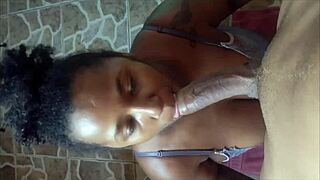 Minha tia engole meu pau no parque 😍