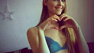 Fitness Babe Sucks And Cums On Webcam 😋