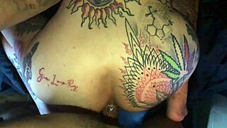 Treylongzxxx and Gia Lovely have anal fun in 18 wheeler pov