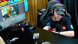 i saw these two hotties twerking on the podcast, showing their pussy and ass, it teased me so much i was speechless - bruna lambertini & isa moura