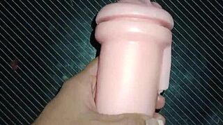 kissy blowjob on vagina and deep throat in homemade quickie