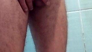 I jerk off while taking a bath