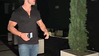 steffy moreno tries her first video shoot