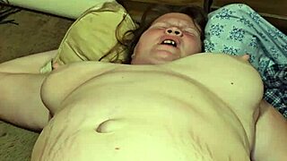 Foot fetish video with climax