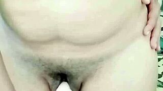 huge dildo makes me cum hard 😍