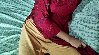 Sauteli Behen Ke Bag Mein Mila Condom