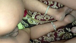 Bhabhi seduces devar in dorm