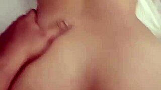 Bokep Indonesia Beruntung Dapat Menikmati Tubuh Istri Orang Mulus Sekali