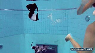 katrin and lucy big tits underwater