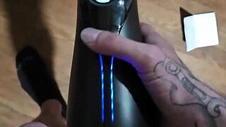 amateur girl tries out her new toy for some solo fun 😏💦