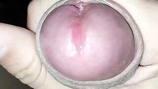 novinho pauzudo gozando na punheta gostoso, first time homemade pov solo with monster cock.