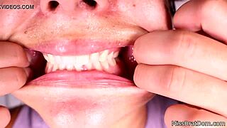 Mouth Fetish Gagged and Closeup Session