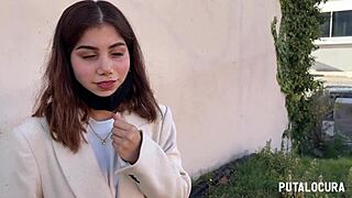 putalocura catches hot latina marina gold sucking in the street