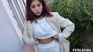 putalocura catches hot latina marina gold sucking in the street