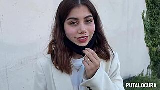 putalocura catches hot latina marina gold sucking in the street