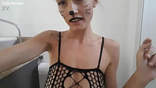 cat pee in the bathroom with body painting