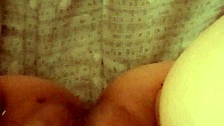 Si Apre La Fica Allalba