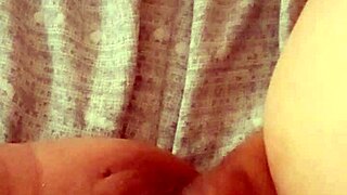 Si Apre La Fica Allalba