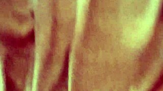 Si Apre La Fica Allalba