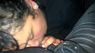 madre soltera me chupa la pinga en un taxi paseando por las calles de lima