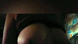 Tetas grandes naturales cabalgando vaquera y gemidos viendo tv para que no escuchen sus vecinos madre soltera cogiendo rico quiero lechazos en mis tetas