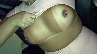 aquela esposa gostosa deixa a calça bem socadinha para o marido corno