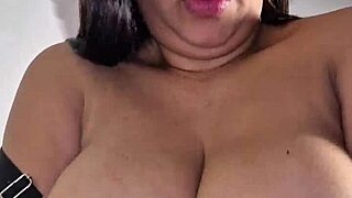 She begs to be fucked quickly before her husband arrives home