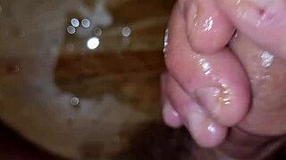 Asmr male - prendimelo in bocca e ingoia la mia sborra